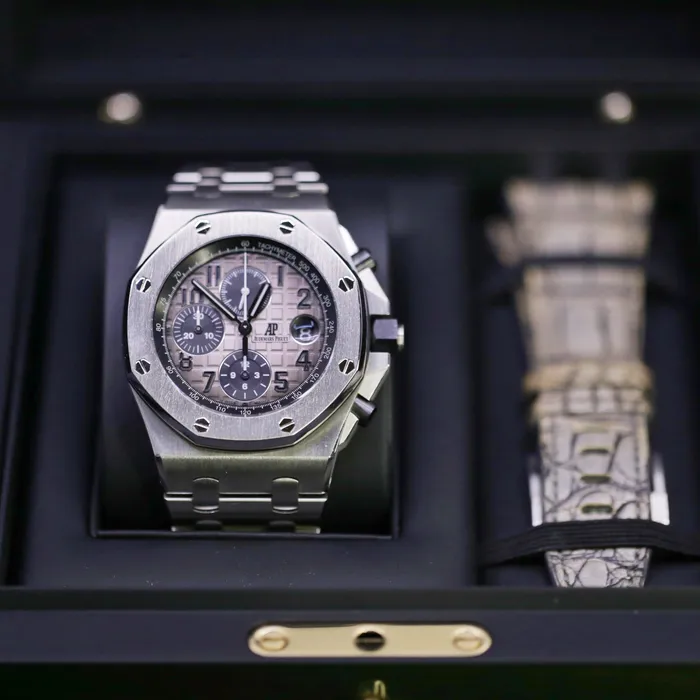 Audemars Piguet Audemars Piguet Royal Oak Offshore Chronograph 42mm Mens Watch Ref 26470PTOO1000PT01 Grey Dial Platinum Bracelet Bracelets