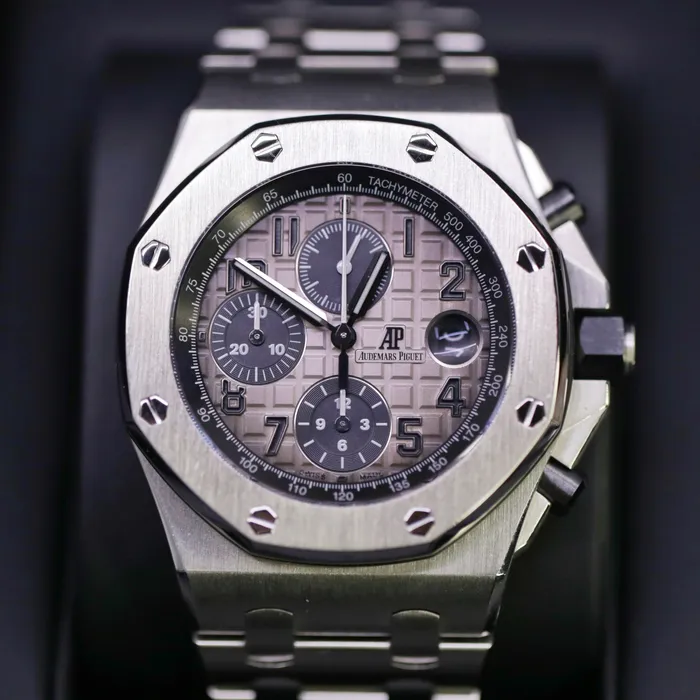 Audemars Piguet Audemars Piguet Royal Oak Offshore Chronograph 42mm Mens Watch Ref 26470PTOO1000PT01 Grey Dial Platinum Bracelet Bracelets