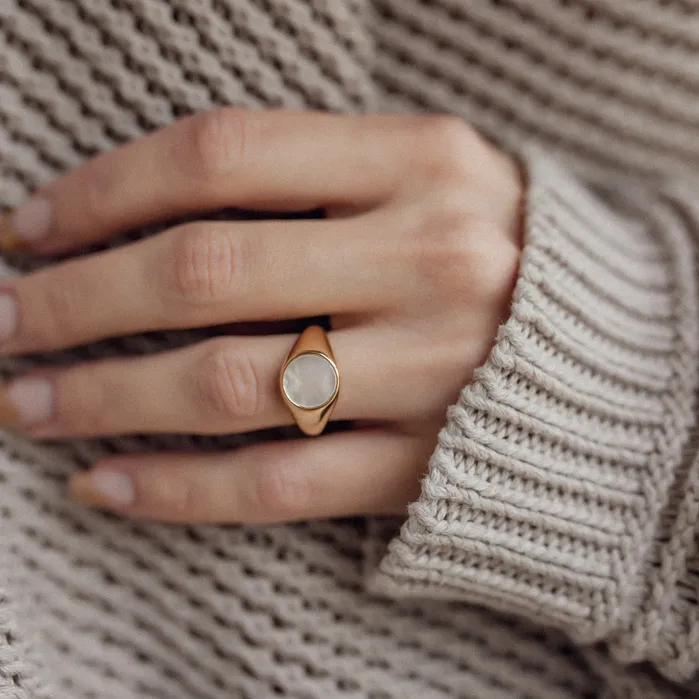 Hey Happiness Rings Circle Shell Signet Ring Gold Hey Happiness Rings Circle Shell Signet Ring Gold