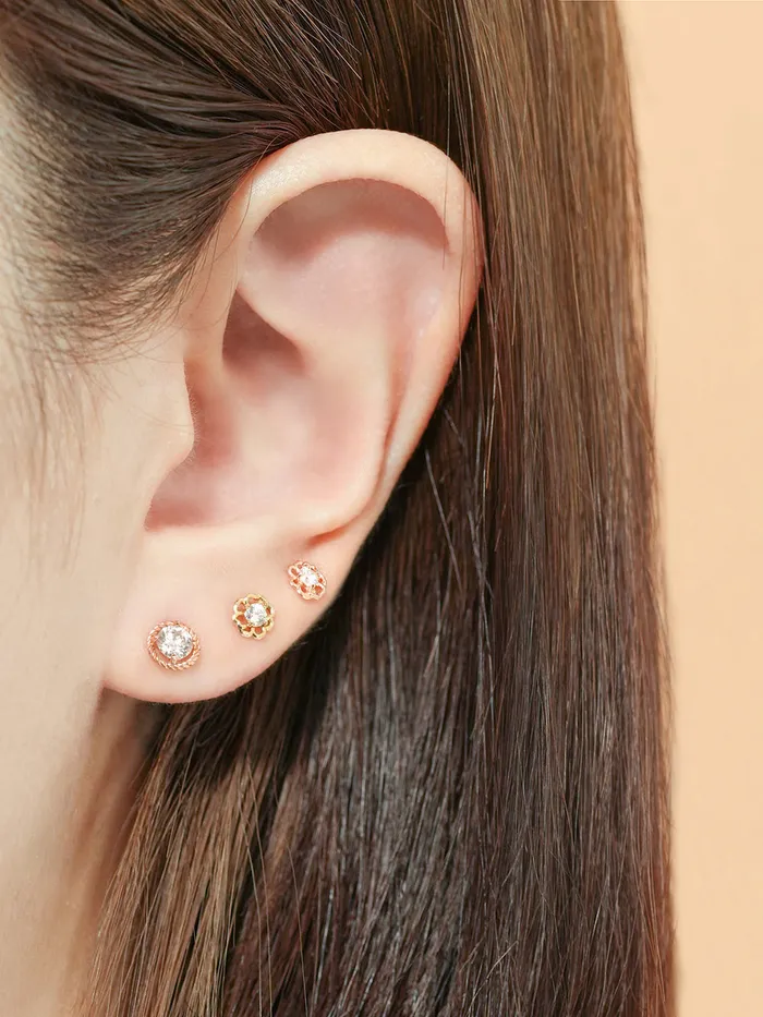 14K Gold Pansy Flower Moissanite Cartilage Earring 20G18G16G MinimalBijoux Earrings