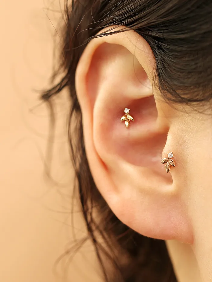 Earrings MinimalBijoux 14K gold Mini Cubic Leaf cartilage earring 20g