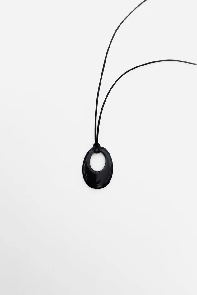 Necklaces collectionno2 VINTAGE LEATHER NECKLACE WITH BLACK STONE